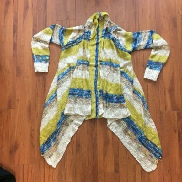 New Sweater Cardigan - Picture 1 of 7